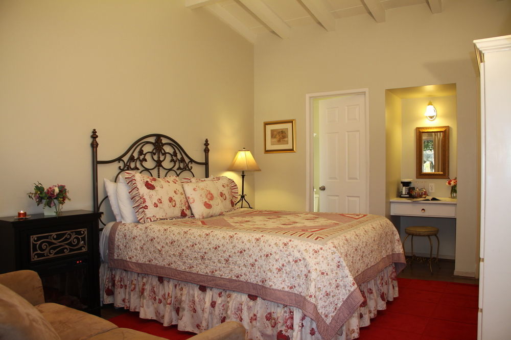 Meadowlark Inn โซลแวง ภายนอก รูปภาพ